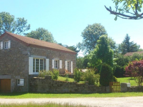 Beautiful Holiday Home in Saugues near Forest